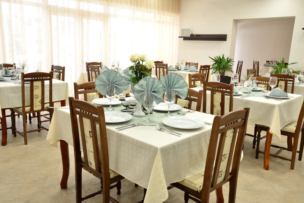 Glicinia Hotel Altın Kumlar Dış mekan fotoğraf